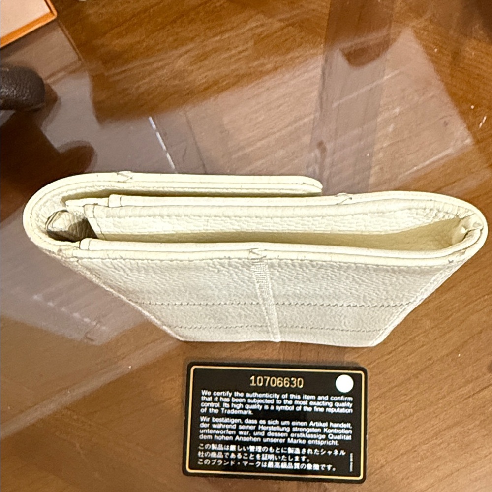 CHANEL Ivory Grained Leather Wild Stitch Wallet - Picture 4 of 13